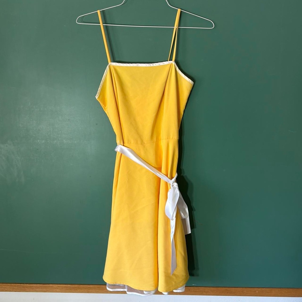 Pulse Vintage Yellow Mini Dress Spaghetti Strap White Trim Belt Size M DK143502